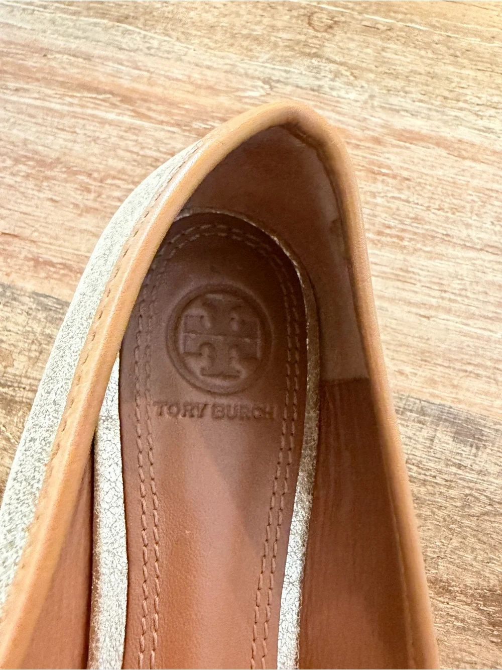 Tory Burch Louisa Ballet Flats Metallic Platinum Gold Blonde Leather Trim 7.5M